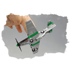 Hobbyboss P-51D Mustang IV vadászrepülőgép műanyag modell (1:72) (MHB-80230)