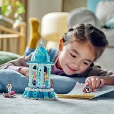 LEGO Disney Princess 43218 Anna és Elsa varázslatos körhintája