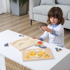 Viga Montessori fa puzzle Kakas tűkkel