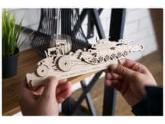 UGEARS 3D fából készült mechanikus puzzle Brave UA Tractor