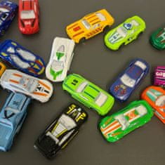BigBuy 16 darabos, színes kisautó készlet gyerekeknek - különböző színű autókkal (BB-20352)