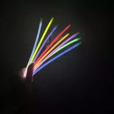 Kruzzel 22889 Világító karkötők Lightstick 100 db színes