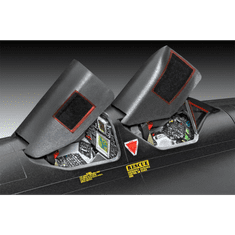 REVELL Lockheed SR-71 Blackbird repülőgép műanyag modell (1:48) (04967)