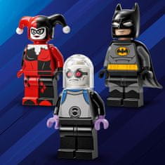 LEGO DC Batman 76274 Batman és a Batmobile vs. Harley Quinn és Mr. Freeze