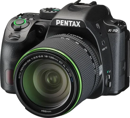 Pentax K-70 Digitális fényképezőgép, Fekete + 18-135 WR objektív