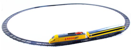 Rappa Sárga RegioJet vonat hanggal és világítással