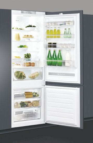 Whirlpool SP40 800 EU Beépíthető kombinált hűtőszekrény, A+