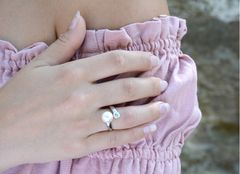 JwL Luxury Pearls Ezüst gyűrű fehér gyönggyel és átlátszó kristállyal JL0432