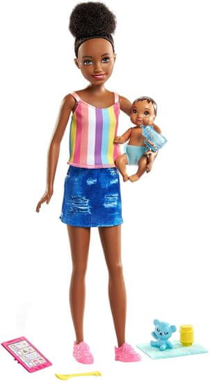 Mattel Barbie bébiszitter Skipper színes felsőben kisbabával