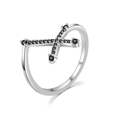 MOISS Bámulatos ezüst gyűrű fekete kereszttel R00019 (Kerület 57 mm)