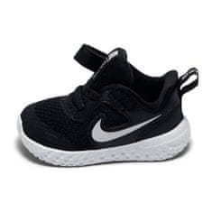 Nike Cipők 17 EU Revolution 5 Tdv