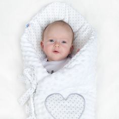 NEW BABY Luxus megkötős pólya Minka fehér 75x75 cm