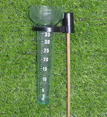 APT AG785 Esőmérő tartóval 26 cm