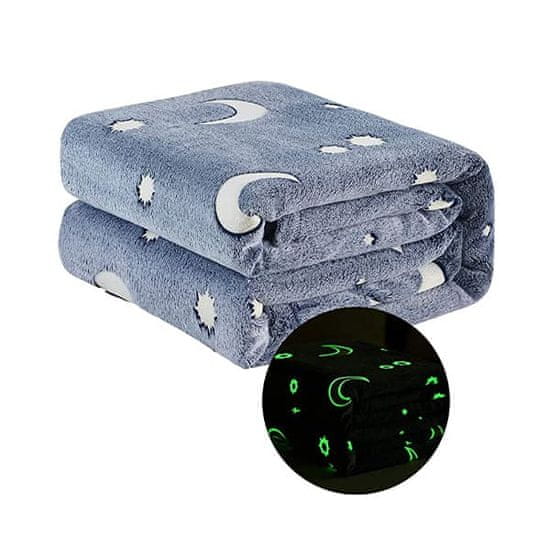 Netscroll Varázslatos takaró, ami sötétben világít, csillagok és hold mintával, rendkívül puha és meleg, szürke színű, világító takaró, kiváló ajándék ötlet, 150x100 cm, BlanketStar