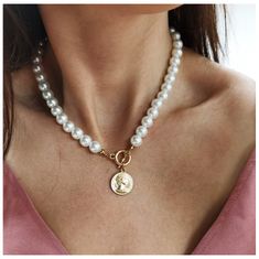 Carla Carla Női nyaklánc gyöngyökkel és érméket Aubrey aranysárga