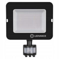 LEDVANCE Reflektor LED 50W 4500lm 4000K Semleges fehér IP65 fekete mozgás- és szürkületérzékelővel COMPACT V