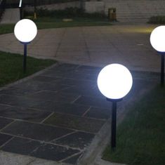 Volteno Napelemes kerti lámpa LED Földbe hajtott GOLYÓ 25cm 6500K Hideg fehér